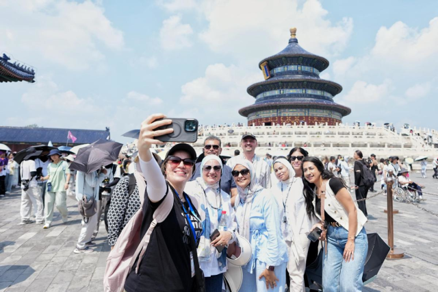 Beijing's key business districts generate revenue of 15.68b yuan during holiday